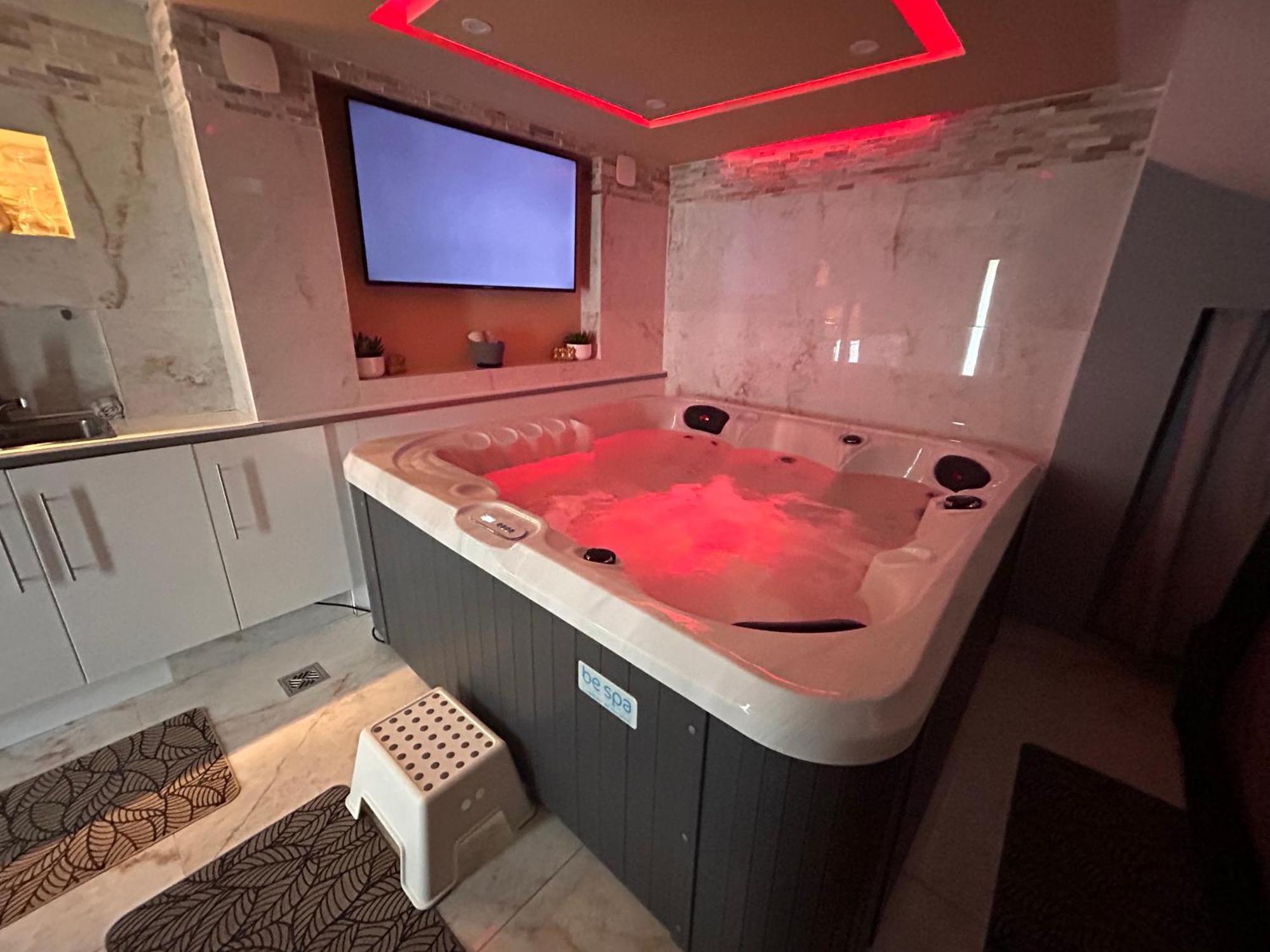Spa Jacuzzi Moon White Vaudherland Dış mekan fotoğraf
